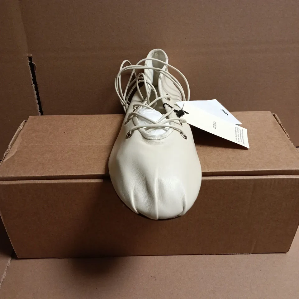 MANGO WOMEN'S WHITE LEATHER LACE-UP SHOES – UK 6
