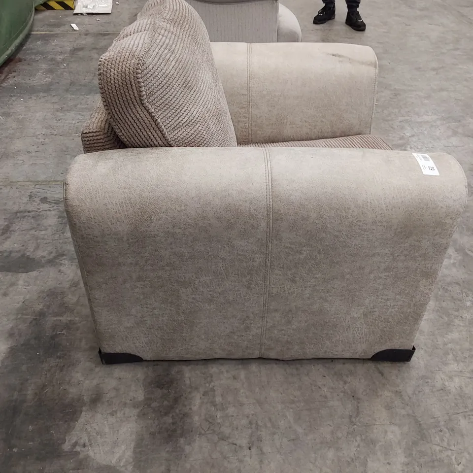 QUALITY DESIGNEREASY CHAIR FAUX LEATHER AND JUMBO CORD