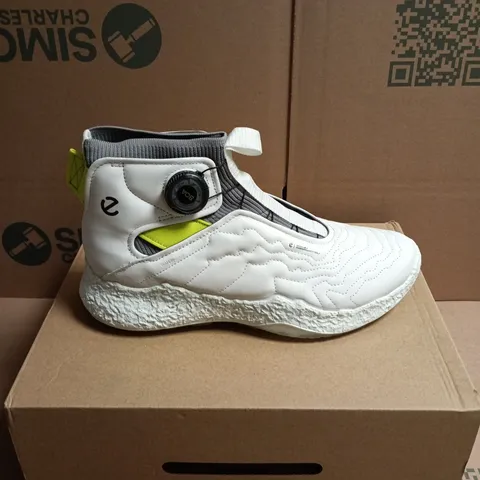 BOXED PAIR OF ECCO BIOM H5 BOA HIGH-TOP GOLF BOOTS - 9