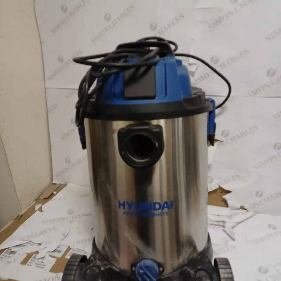 HYUNDAI HYVI10030 3000W TRIPLE MOTOR 3 IN 1 WET & DRY ELECTRIC HEPA FILTRATION VACUUM CLEANER