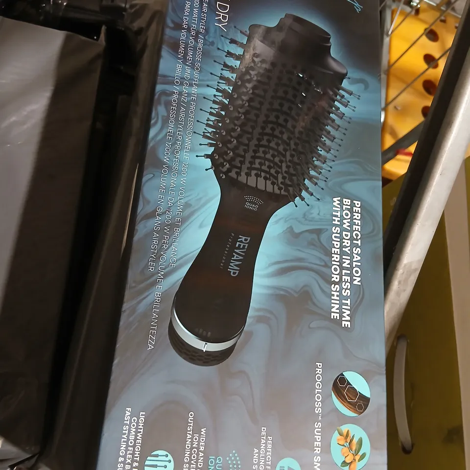 BOXED REVAMP BLOW DRY & AIR STYLE TOOL - PROGLOSS