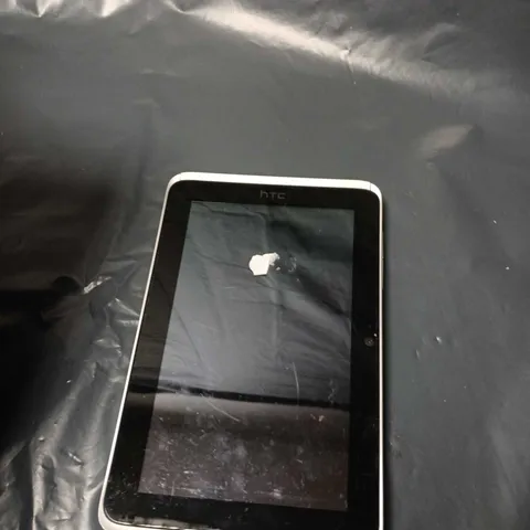 HTC TABLET  – SILVER BACK WITH WHITE CAMERA MODULE 