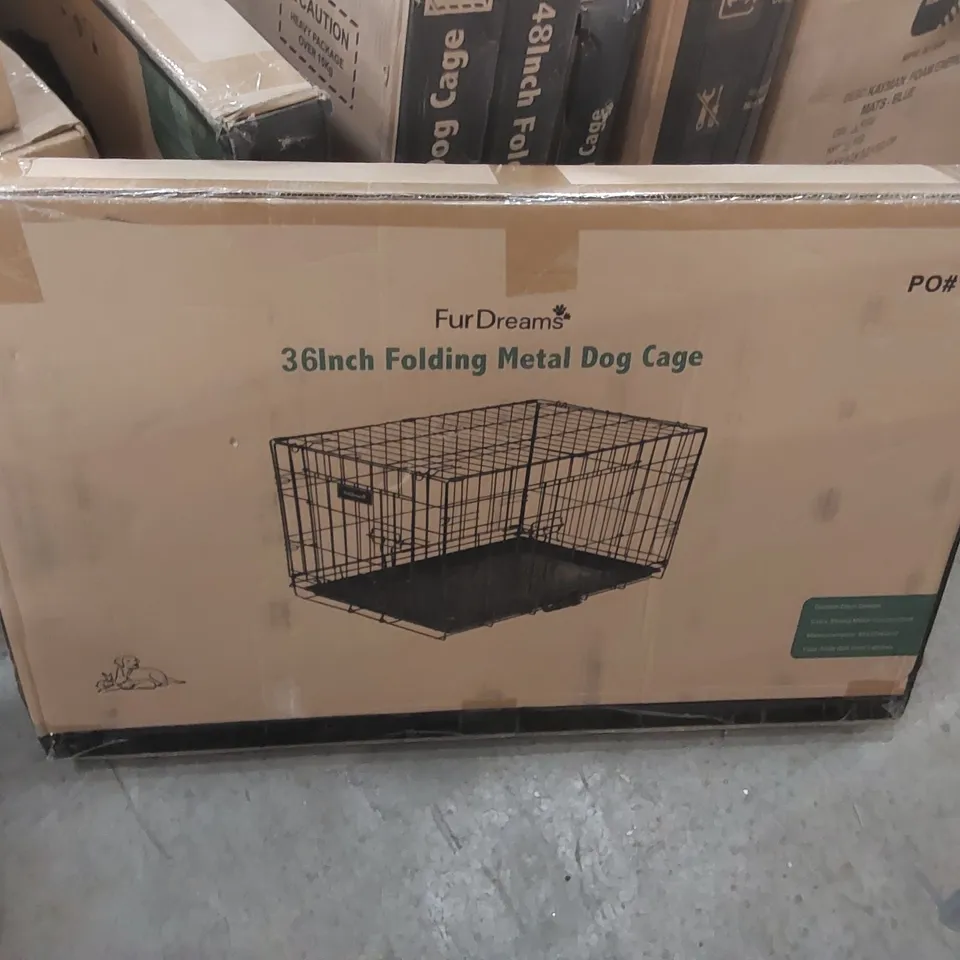 BOXED FURDREAMS 36INCH FOLDING METAL DOG CAGE