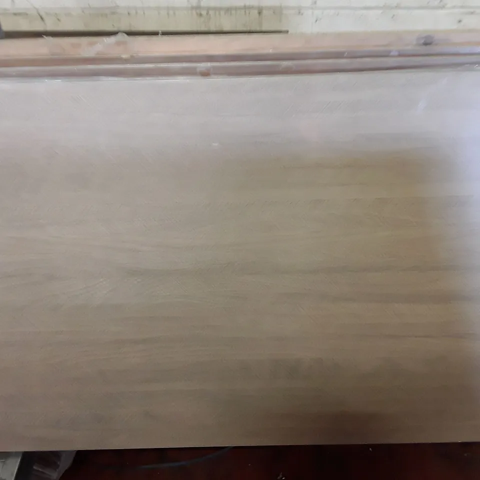GOODHOME BERBERIS LAMINATE WORKTOP OAK CHEVRON EFFECT 3000×620×38MM 