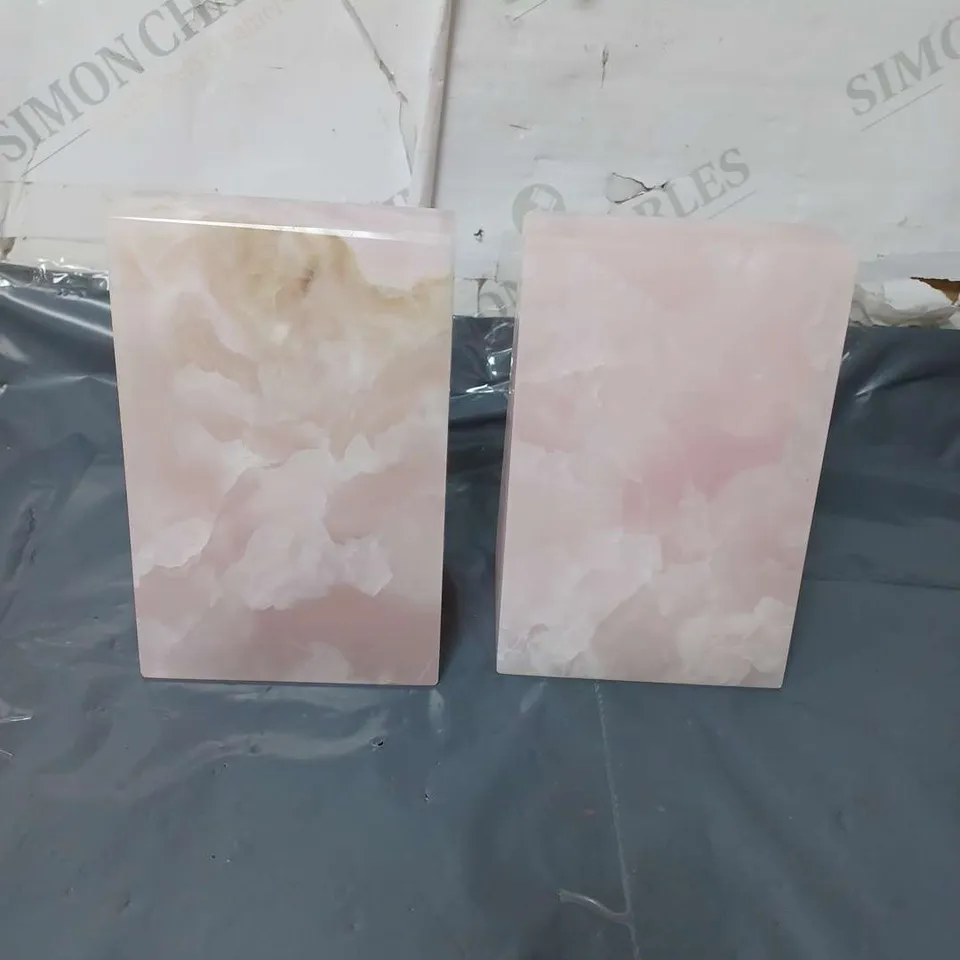 BOXED UNBRANDED PAIR OF MARBLE BOOK ENDS - COLLECTION ONLY - HEAVY