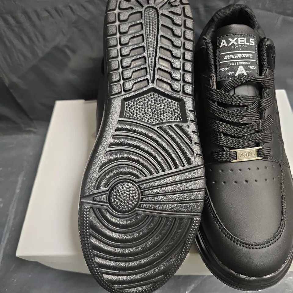 CONZURI AXELS EDITION BLACK SNEAKERS – UK 8 (US 9, EU 42)