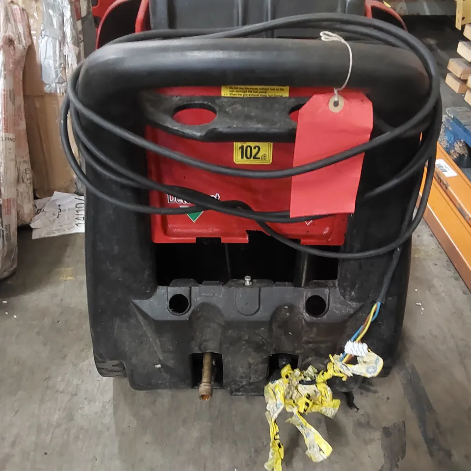 CLARKE KING 200 HOT WASH PRESSURE WASHER 