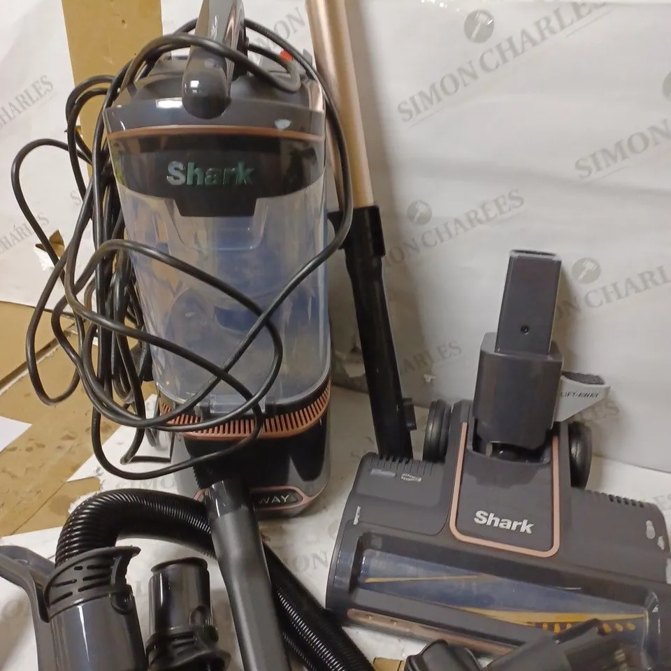 SHARK CORDED UPRIGHT VACUUM CLEANER