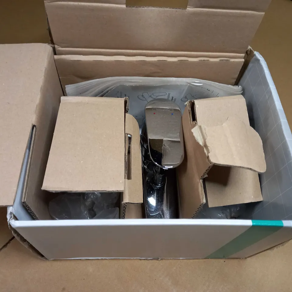 BOXED CHROME MIXER TAP