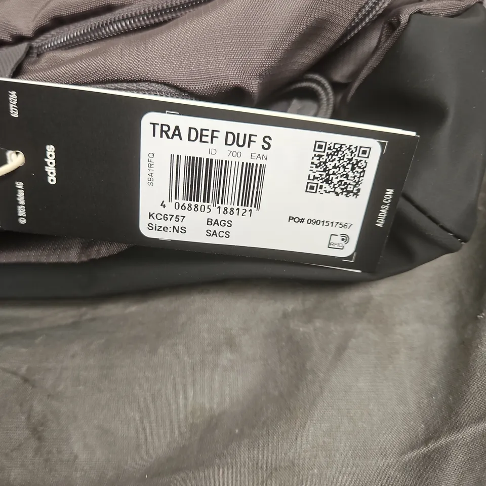 ADIDAS GREY/BLACK SPORTS/TRAVEL BAG WITH TAGS