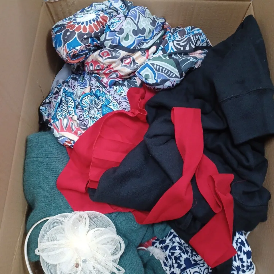 BOX OF APPROXIMATELY 15 CLOTHING ITEMS TO JUMPERS, CARDIGAN, PANTS ETC