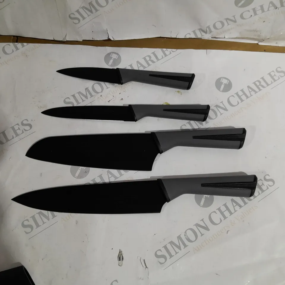 COOK'S ESSENTIALS SET OF KNIVES WITH SHARPENING SHEATHS IN BLACK