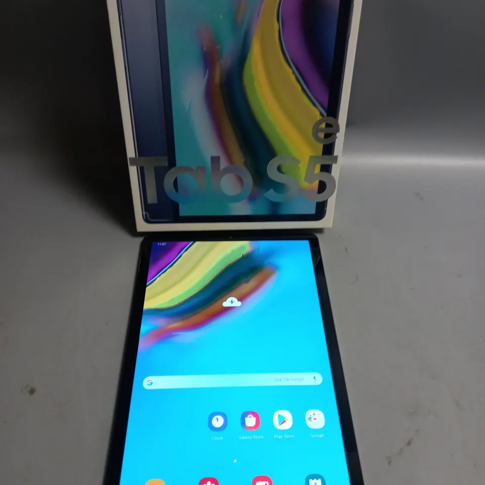 BOXED SAMSUNG GALAXY S5E 64GB