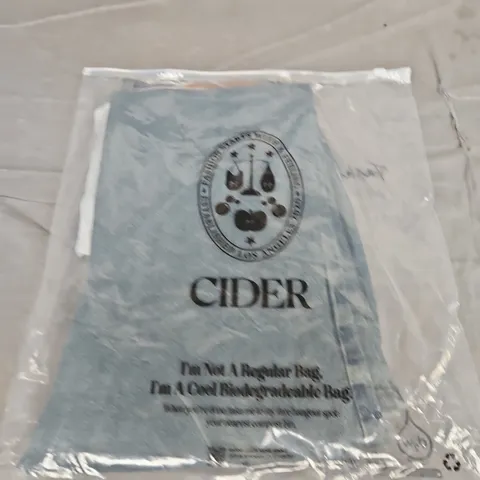BAGGED CIDER DENIM JEANS - SIZE SMALL