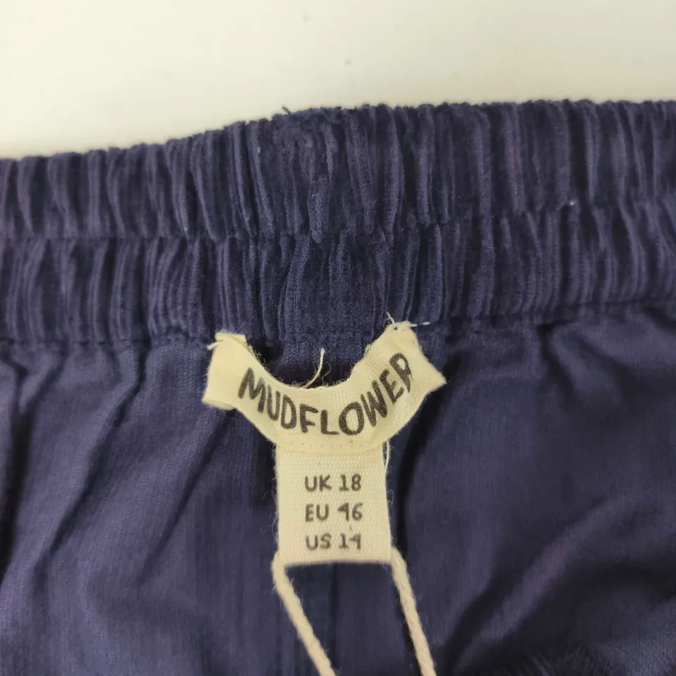 MUDFLOWER WOMEN'S NAVY TROUSERS UK 18 (EU 46, US 14)