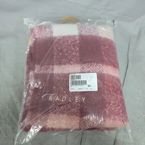 BAGGED RADLEY FLUFFY CHECK SCARF IN BUTTERSCOTCH