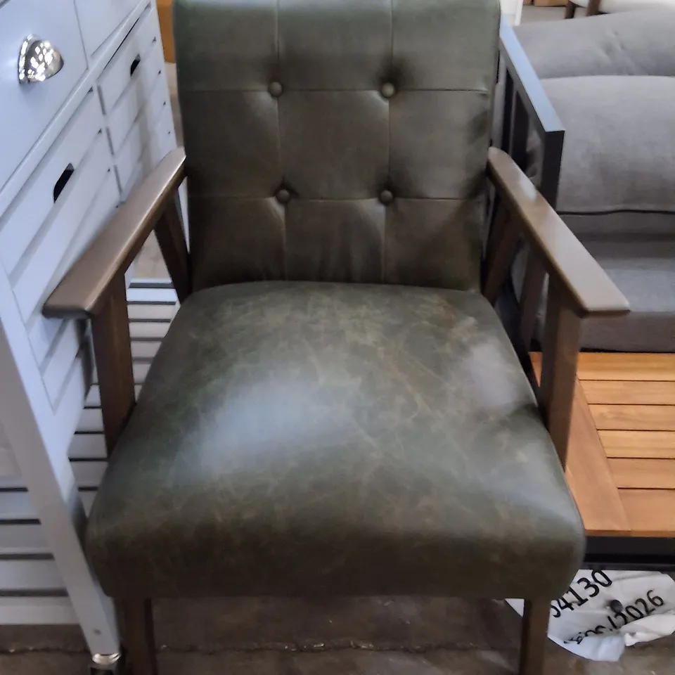 51CM WIDE TUFTED POLYESTER ARMCHAIR UPHOLSTERY GREEN