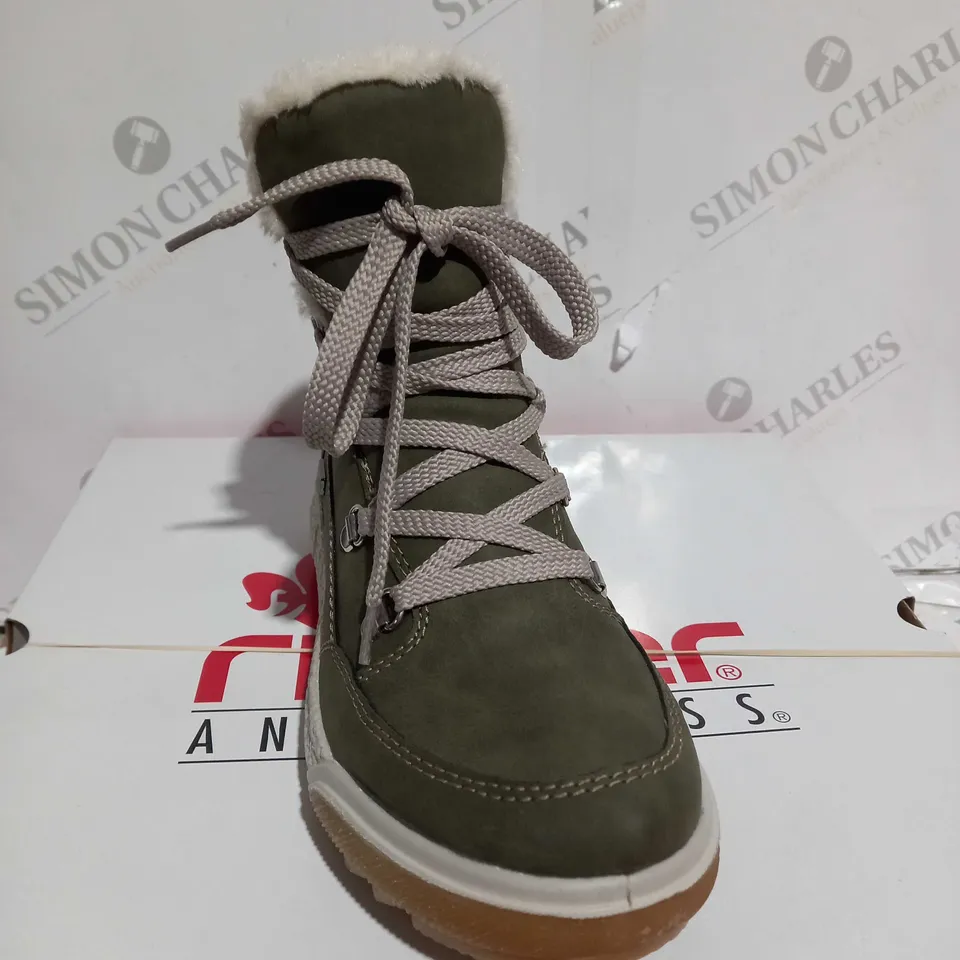 BOXED PAIR OF RIEKER ANTISTRESS WARM HIKING BOOTS, KHAKI - SIZE 3.5