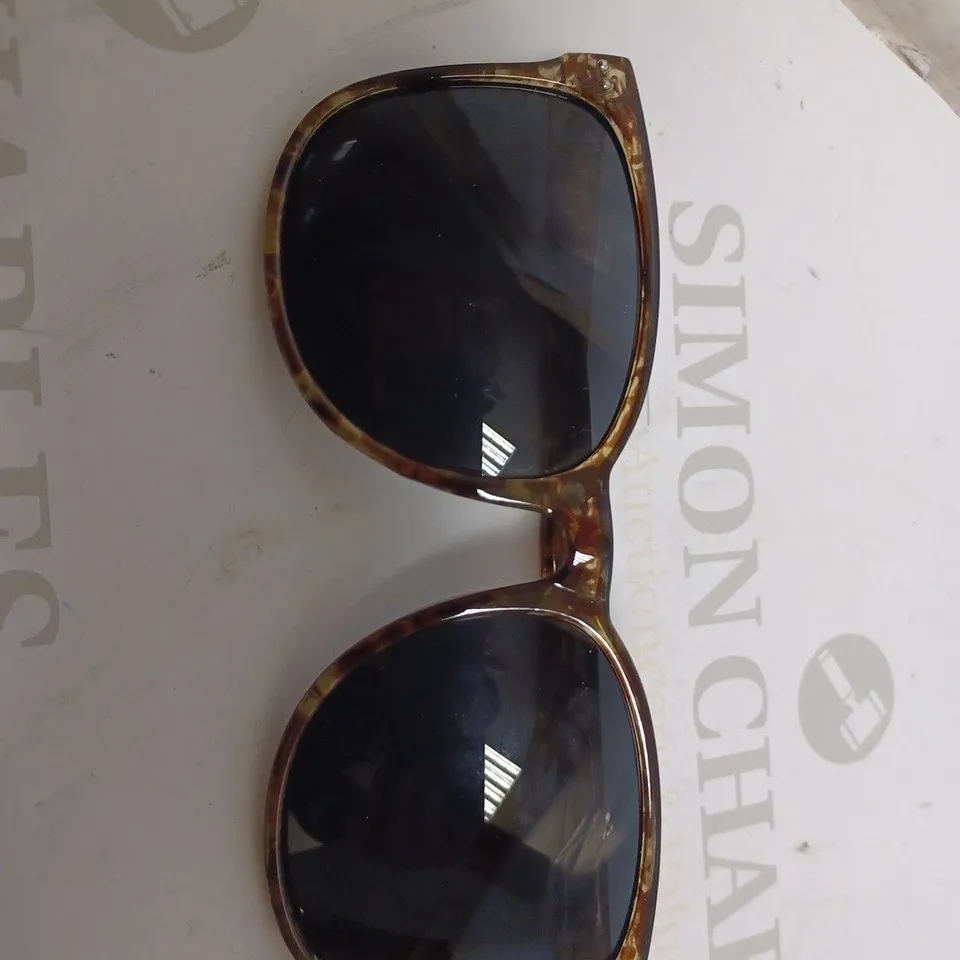 RAY BAN SUNGLASSES