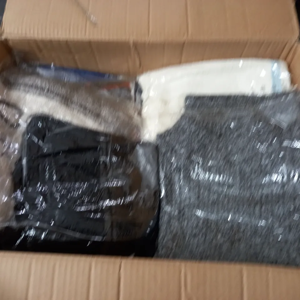 LARGE QUANTITY OF ASSORTED BAGGED CLOTHING ITEMS IN VARIOUS SIZES