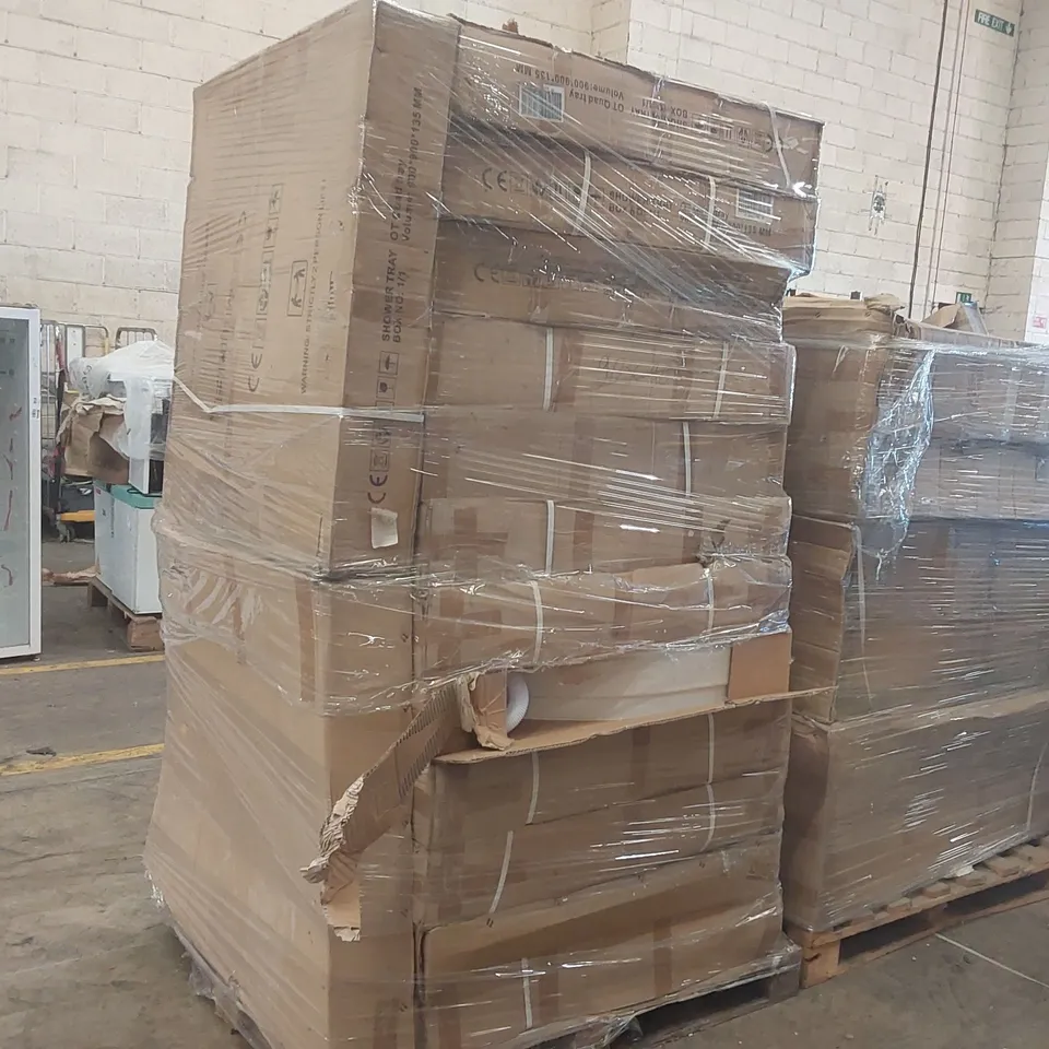 PALLET CONTAINING A LARGE QUANTITY OF SHOWER TRAYS