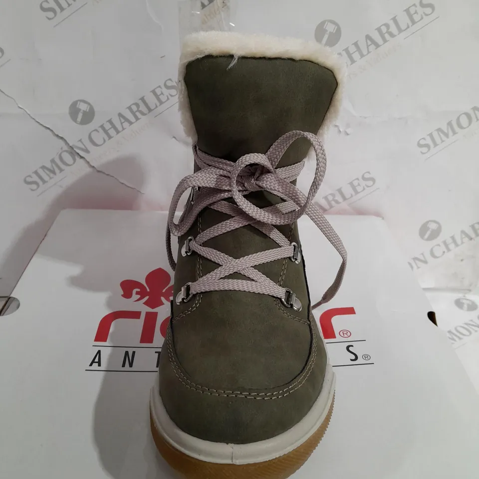 BOXED PAIR OF RIEKER WARM HIKING BOOTS, KHAKI - SIZE 7.5