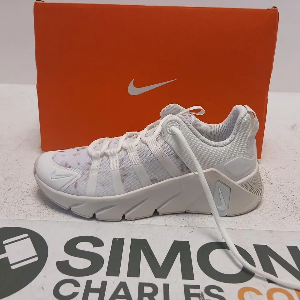 NIKE FREE METCON 7 SE SAIL/BARELY GREEN – WOMEN'S UK 5.5