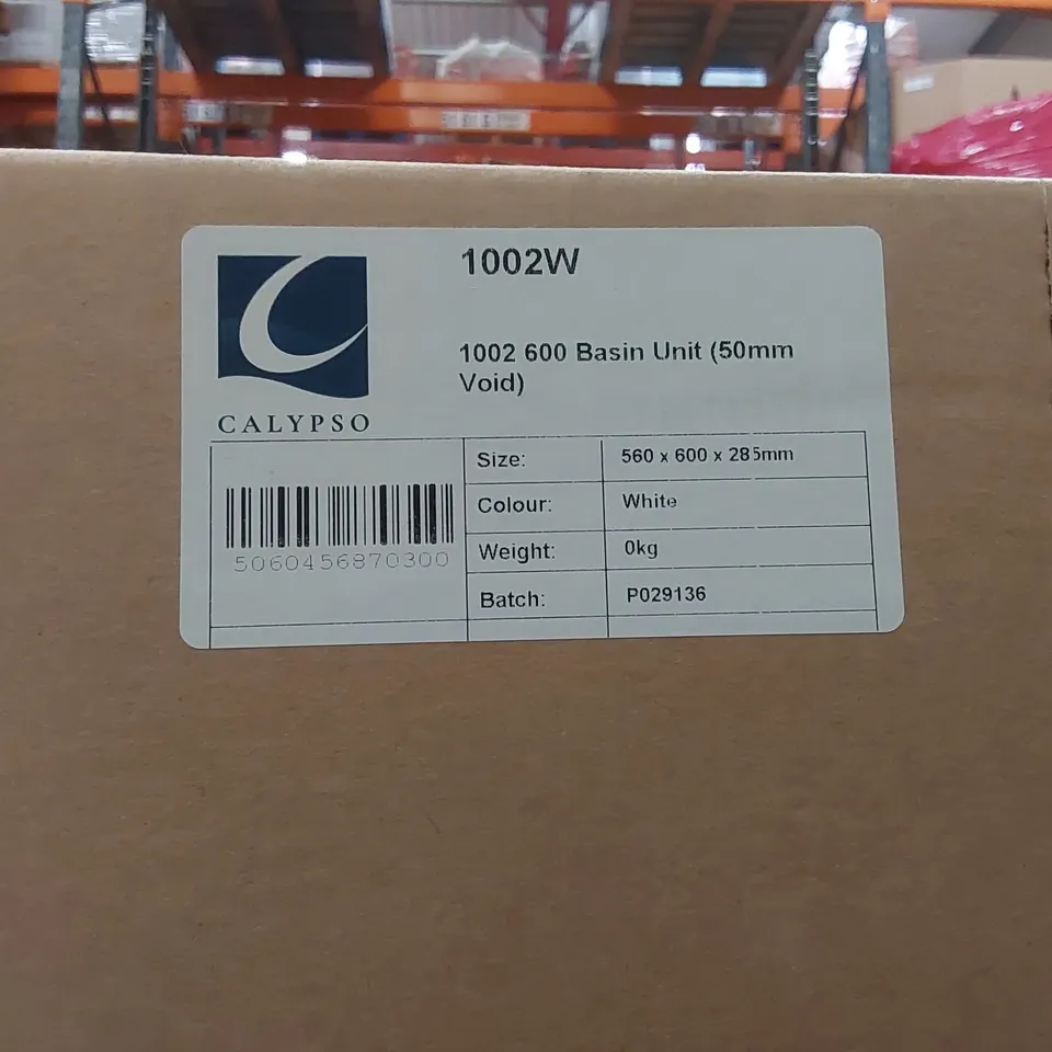 PALLET CONTAINING A LARGE ASSORTMENT OF BATHROOM FURNITURE PARTS INCLUDING: CALYPSO BASIN UNITS ECT