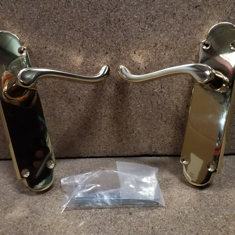 BOXED PROJECT HARDWARE DOOR HANDLE LEVER LATCH MILTON DESGIN