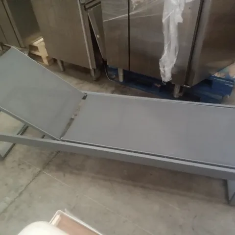 GREY GARDEN LAWN CHAIR