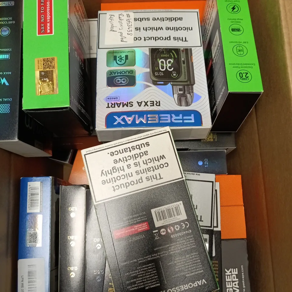 APPROXIMATELY 15 ASSORTED E-CIGARETTE PRODUCTS TO INCLUDE - GEEK VAPE, ASPIRE, FREEMAX ETC
