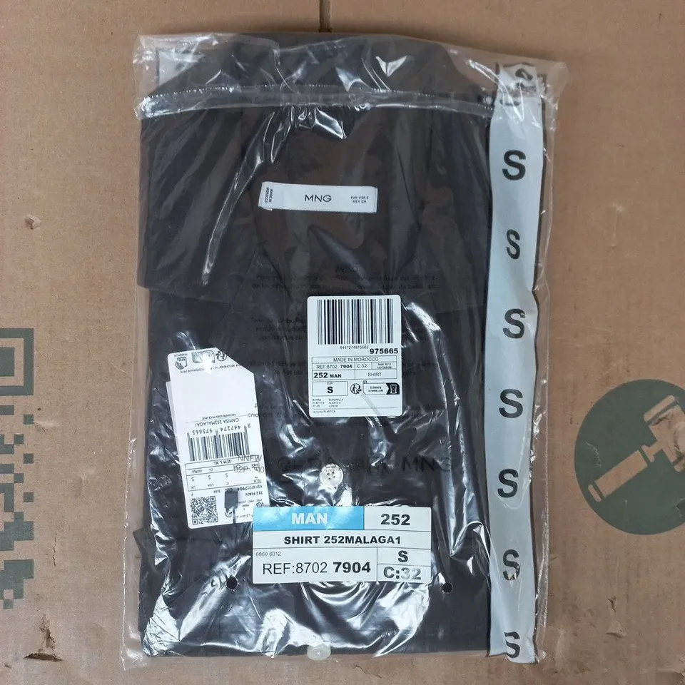 BAGGED MANGO MEN'S SHIRT IN CHOCOLATE SIZE SMALL