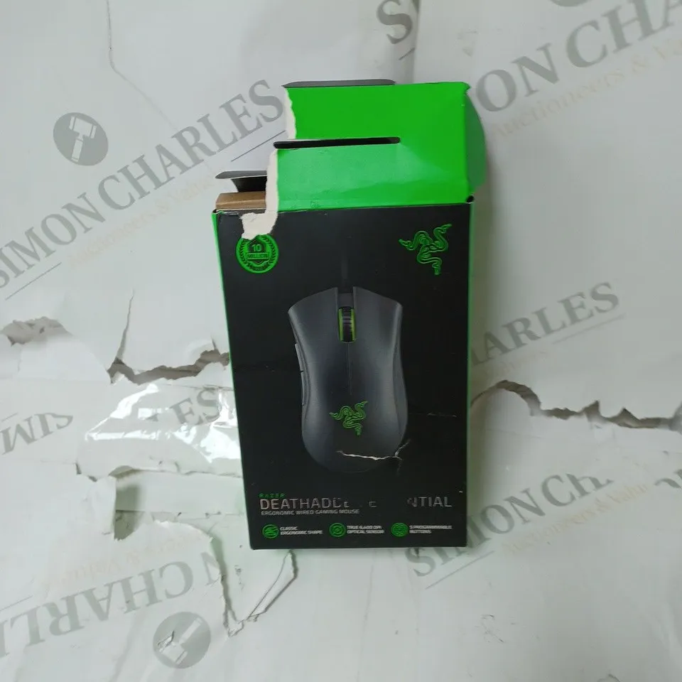 BOX OF ASSORTED ELECTRICAL ITEMS TO INCLUDE SPEAKERS, CONTROLLERS, MOUSE, HEADSETS ETC 