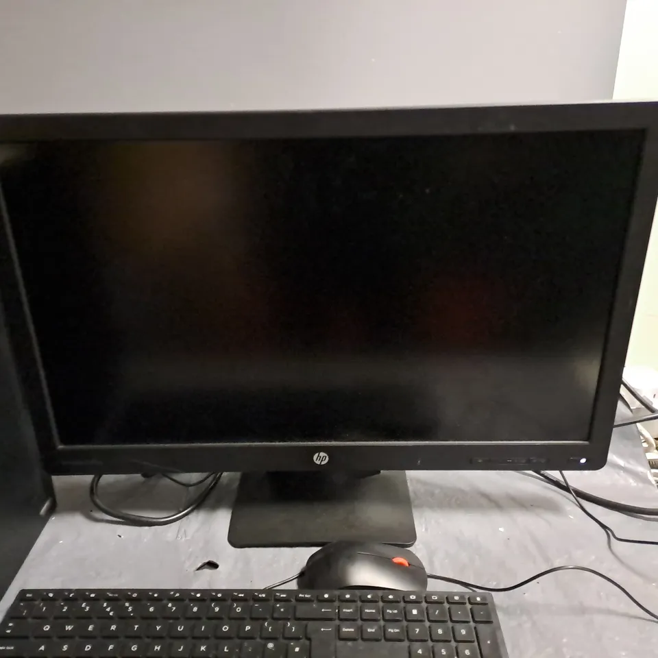 DELL OPTIPLEX 5040 INTEL I5 6TH GEN COMPUTER WITH HP MONITOR WITH KEYBOARD AND MOUSE