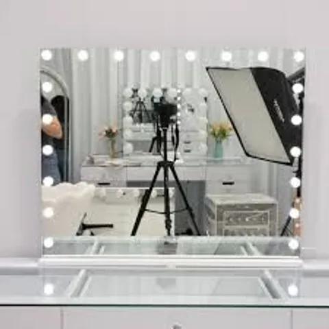 BOXED FENCHILIN HOLLYWOOD VANITY MIRROR WITH LIGHTS - WHITE (1 BOX)