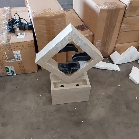 BOXED DIAMOND LED GARDEN WATER FOUNTAIN 