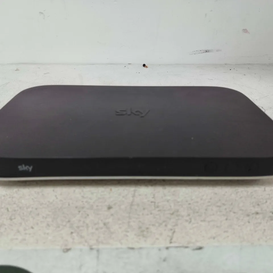 SKY ES240 SET TOP BOX