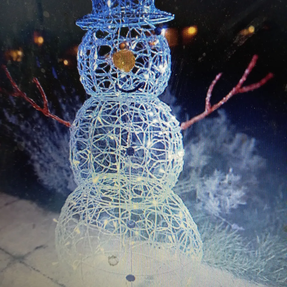 FESTIVE OUTDOOR AND INDOOR PRE-LIT LED LARGE DECORATION SNOWMAN