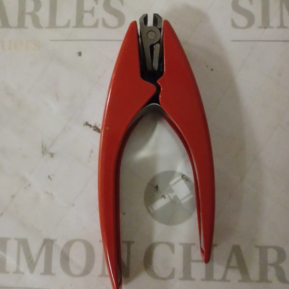 CLIPPERPRO 2.0 NAIL CLIPPERS, RED