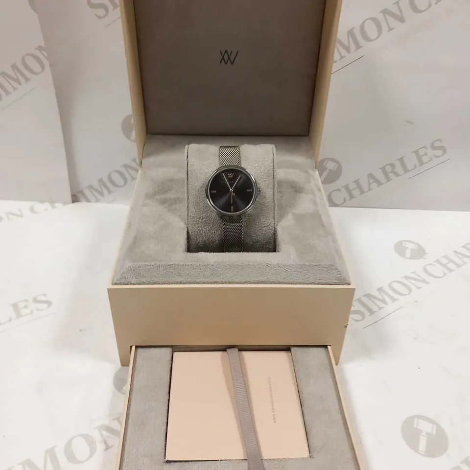 BOXED AMANDA WALKER WRIST WATCH