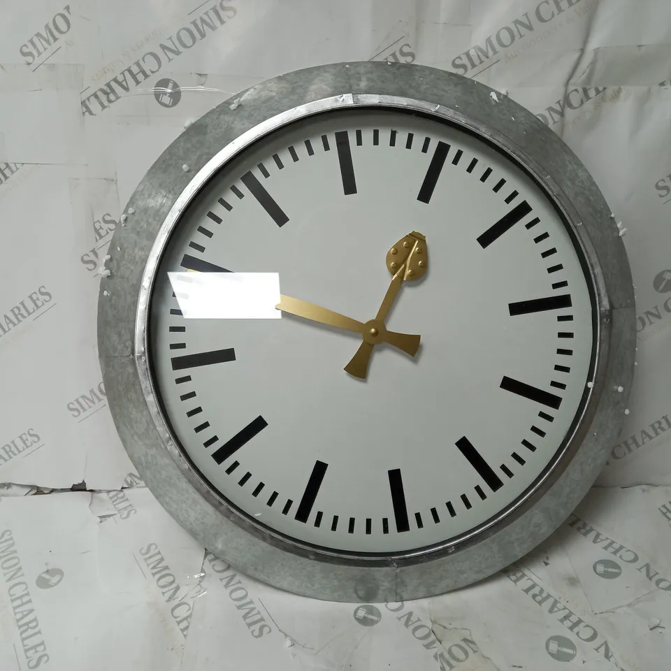 BOXED LARGE OUTDOOR GALVANISED STEEL CLOCK - GREEN FACE