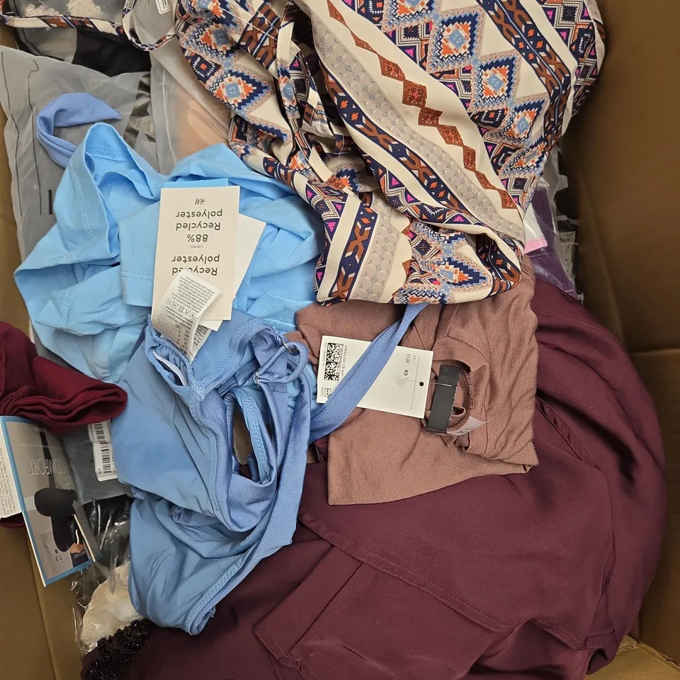 LARGE BOX OF ASSORTED CLOTHING ITEMS IN VARIOUS SIZES, STYLES AND COLOUR 