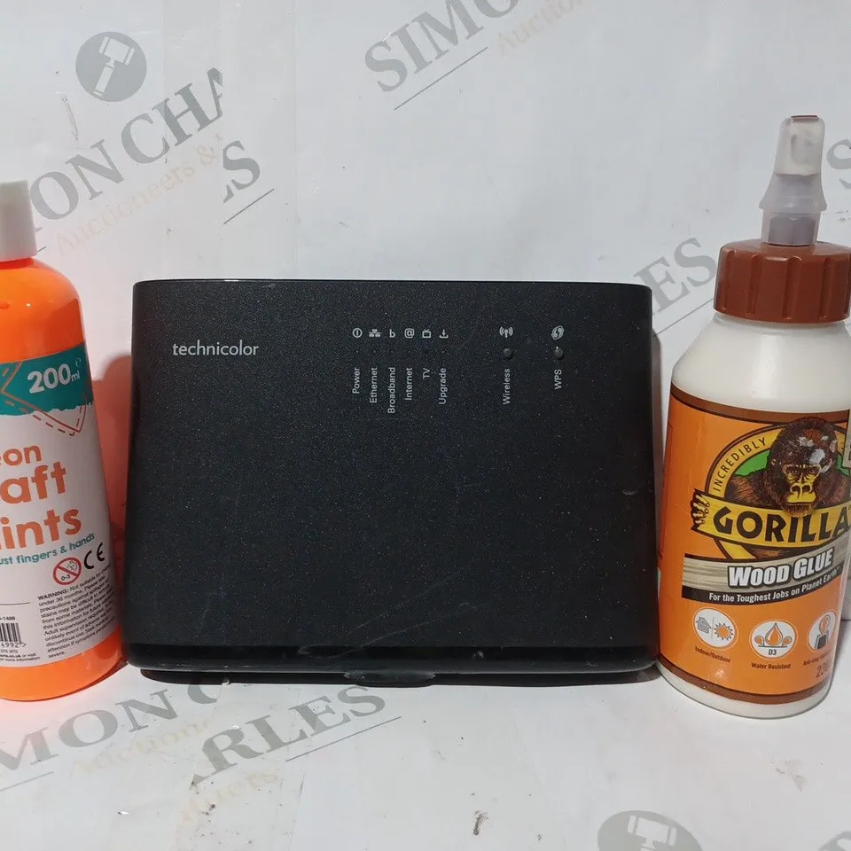 APPROXIMATELY 15 ASSORTED HOUSEHOLD ITEMS TO INCLUDE GORILLA WOOD GLUE, NEON CRAFT PAINTS, TECHNICOLOR WI-FI ROUTER, ETC