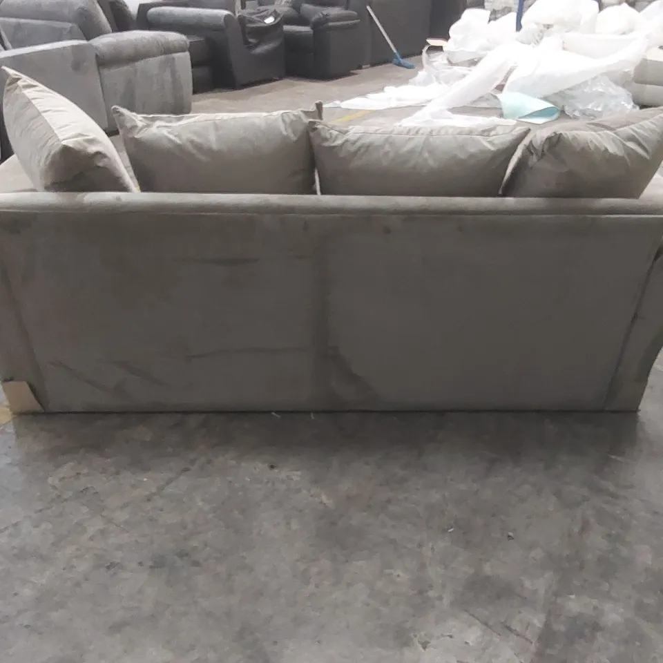QUALITY DESIGNER 3 SEATER VELVET UPHOLSTERED SOFA 