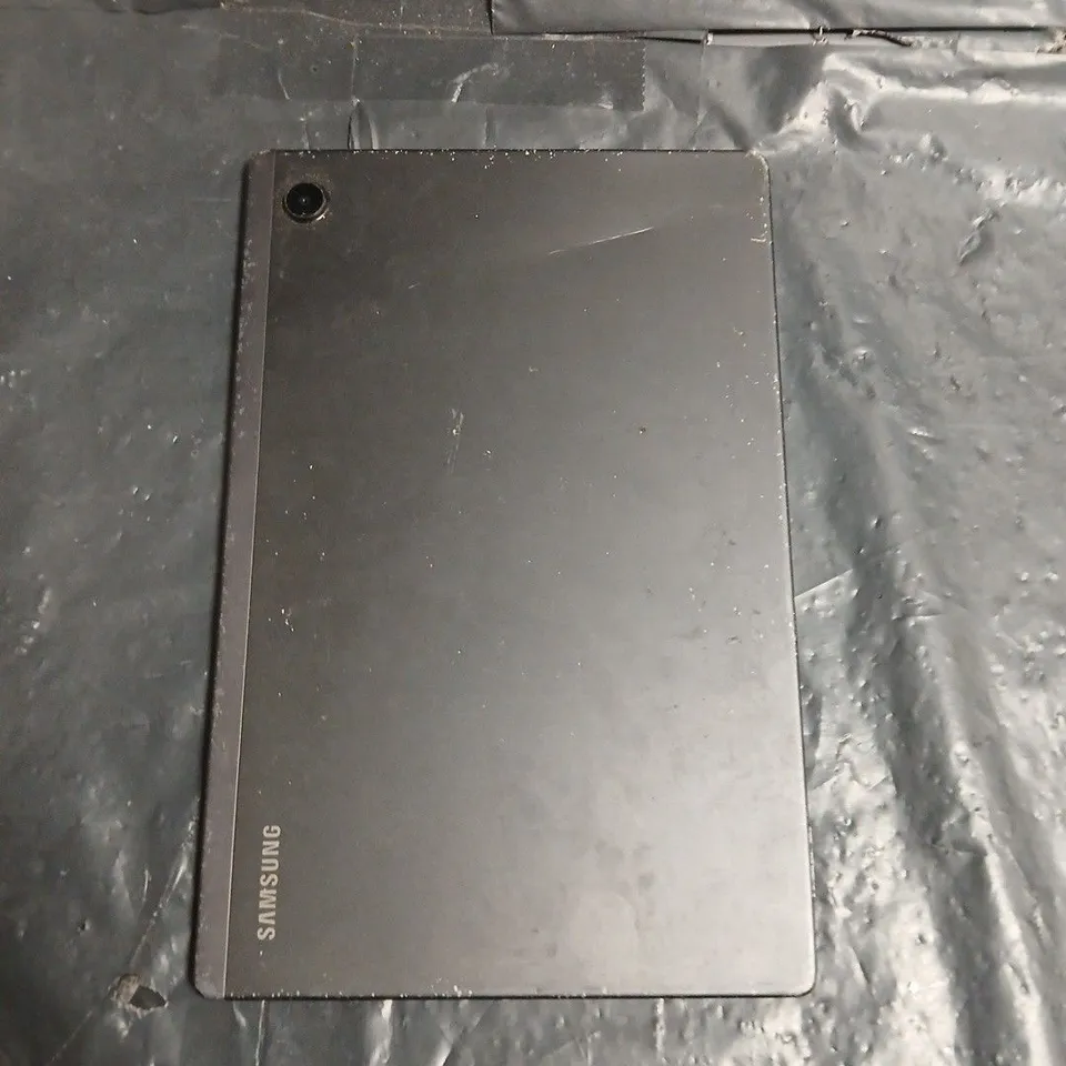 SAMSUNG GALAXY TAB A8 SM-X205 – CRACKED FRONT SCREEN