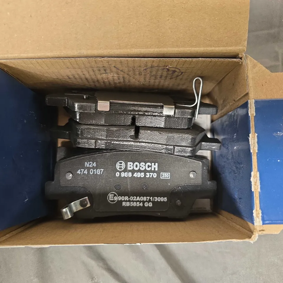 BOXED BOSCH BP1720 HYUNDAI BRAKE PADS 