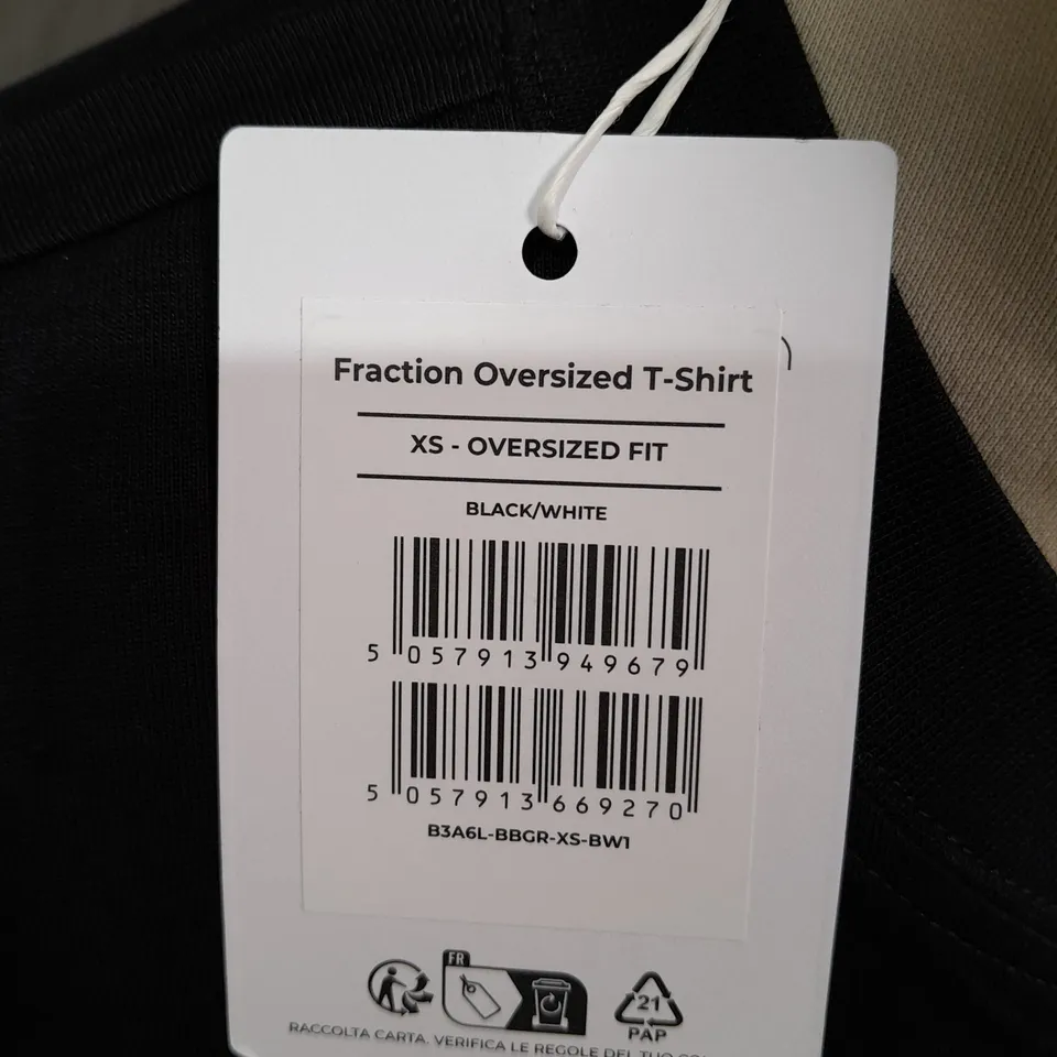 GYMSHARK FRACTION OVERSIZED T-SHIRT - XS OVERSIZED FIT