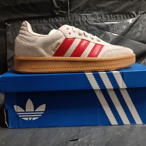 BOXED PAIR OF SAMBA XLG TRAINERS IN GREY/RED SIZE UK 7.5