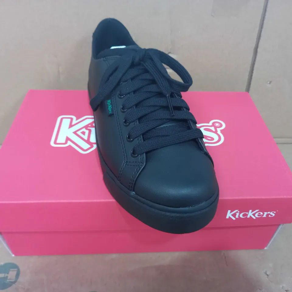 BOXED PAIR OF KICKERS SHOES IN BLACK EU SIZE 37