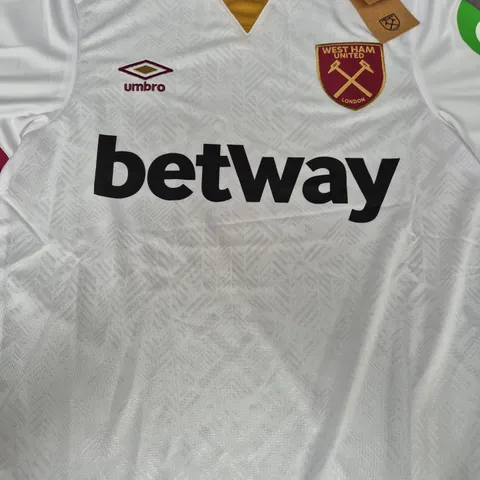 UMBRO WEST HAM UNITED 3RD JERSEY SIZE SMALL